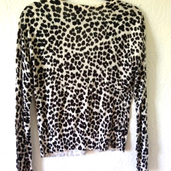 Cheetah Print Button Down Longsleeve Cardigan - Picture 7 of 7